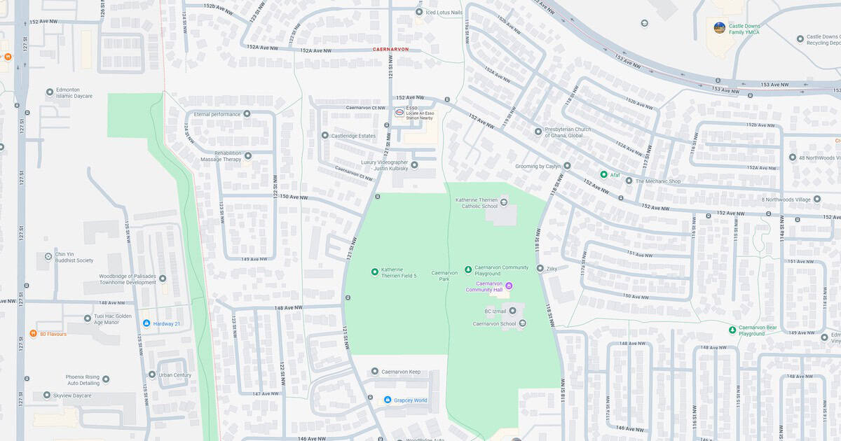 A map showing Central Park in Manhattan, New York City, highlighting pathways, green spaces, and surrounding neighborhoods.