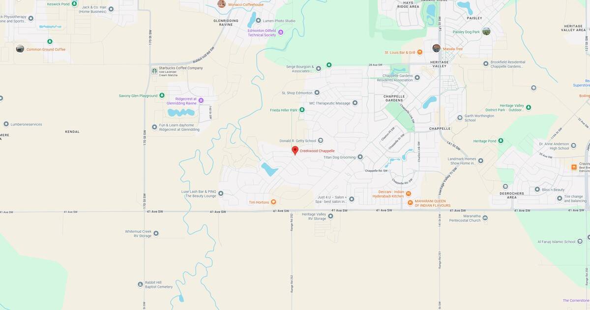 Detailed city map highlighting public transportation routes, parks, and key landmarks in the downtown area.