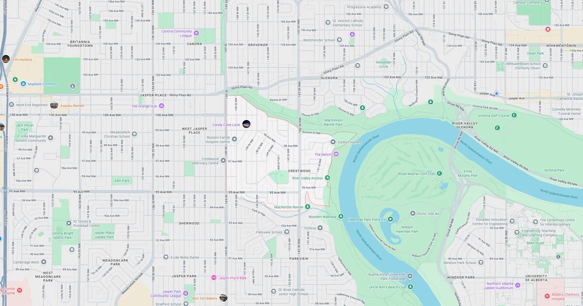 Detailed city map showing streets, parks, and a river for navigation and urban planning.