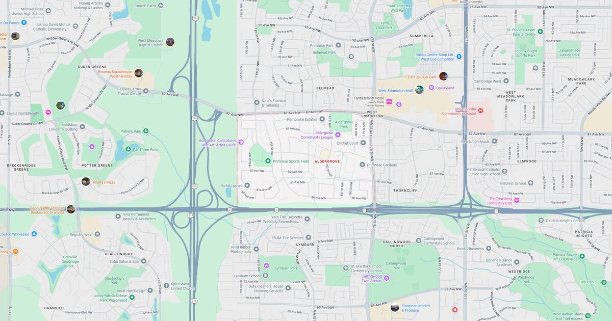 Detailed city map showing streets, parks, and key locations for navigation.